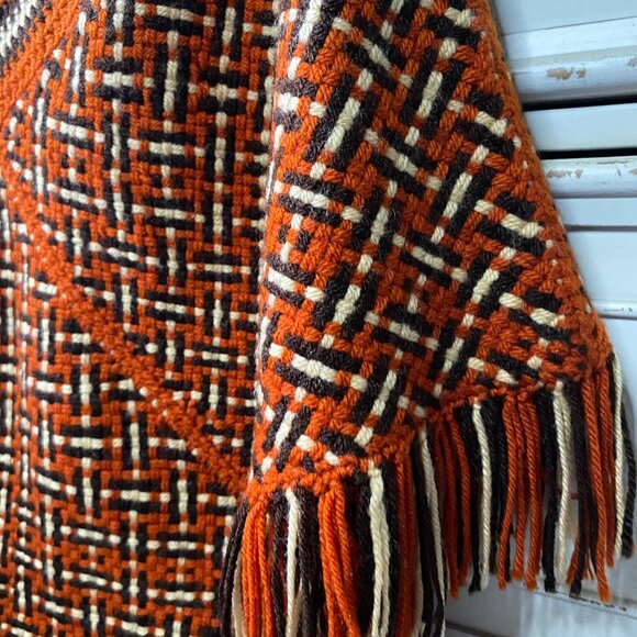 SOLD Vintage handmade poncho - Picture 6 of 9